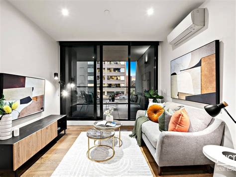311, 3 Bedroom Apartments for sale in Melbourne, VIC, 3004.